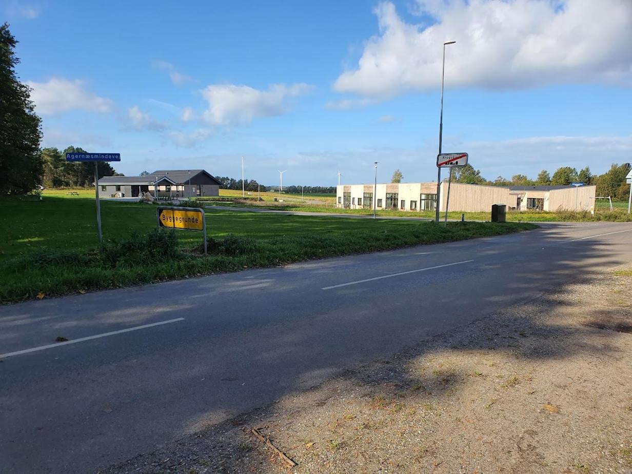 Faelleshuset Kirkebakken Bed & Breakfast Otterup Bagian luar foto